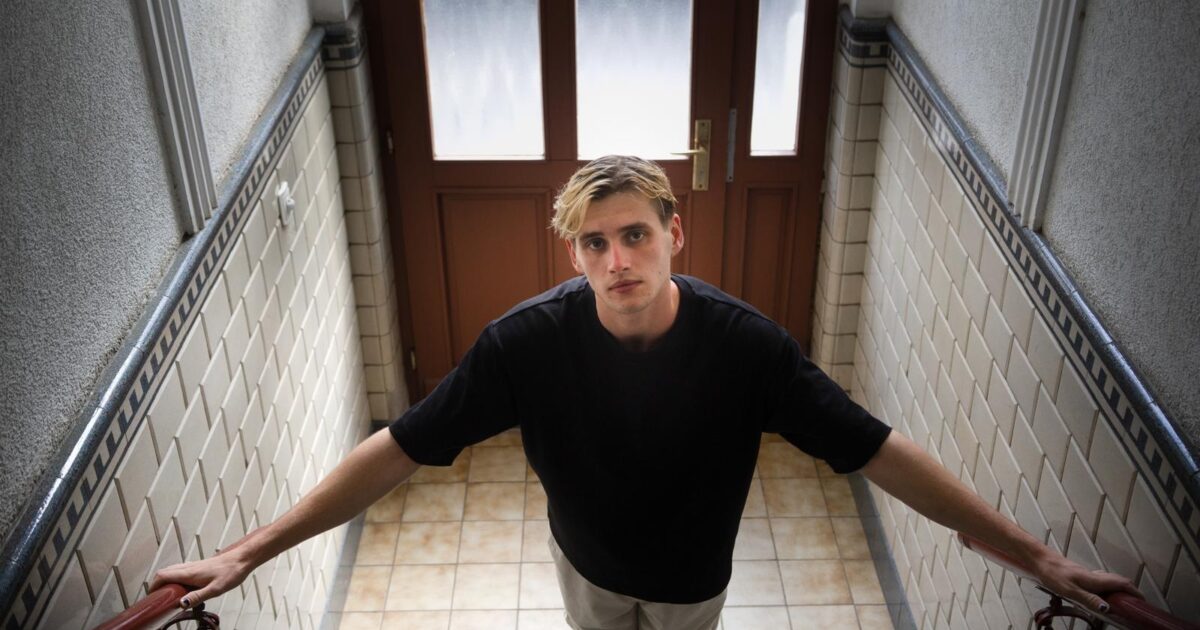 Porter Brook - Leftfield techno producer Porter Brook shares new music in a new language